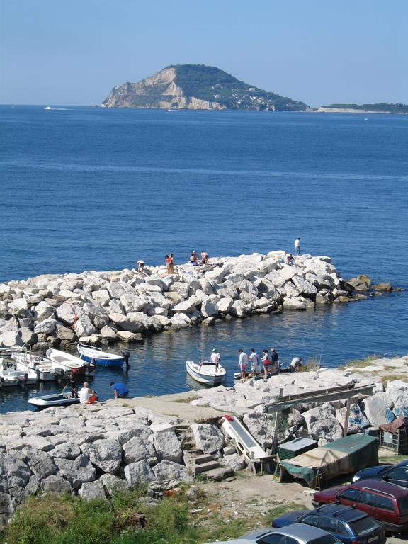 B&B Borgo Marinaro Pouzzoles Extérieur photo